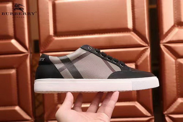 Burberry Fashion Men Sneakers--023